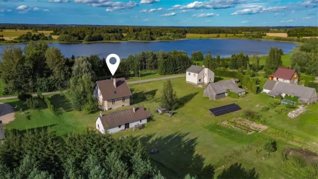 Namas, Ežero g., Aukštakalnių k.