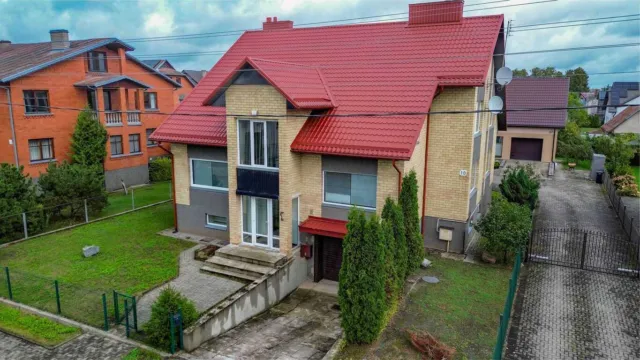 Namas, Ąžuolytės g., Panevėžio m.